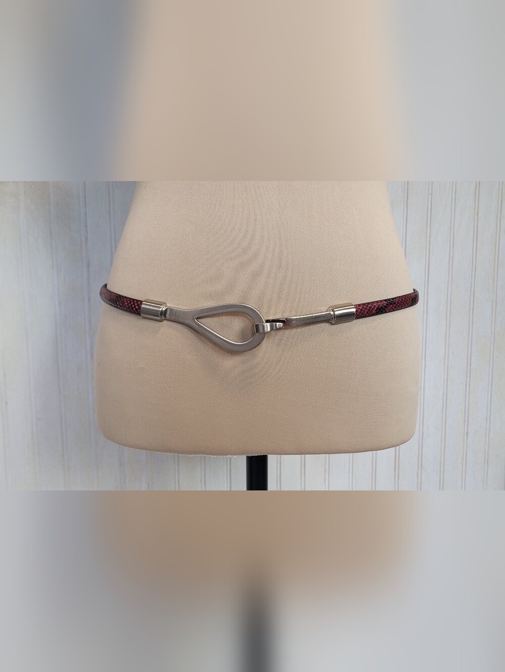 Paul Harris Vintage Red Genuine Snakeskin Skinny Hook Belt M/L